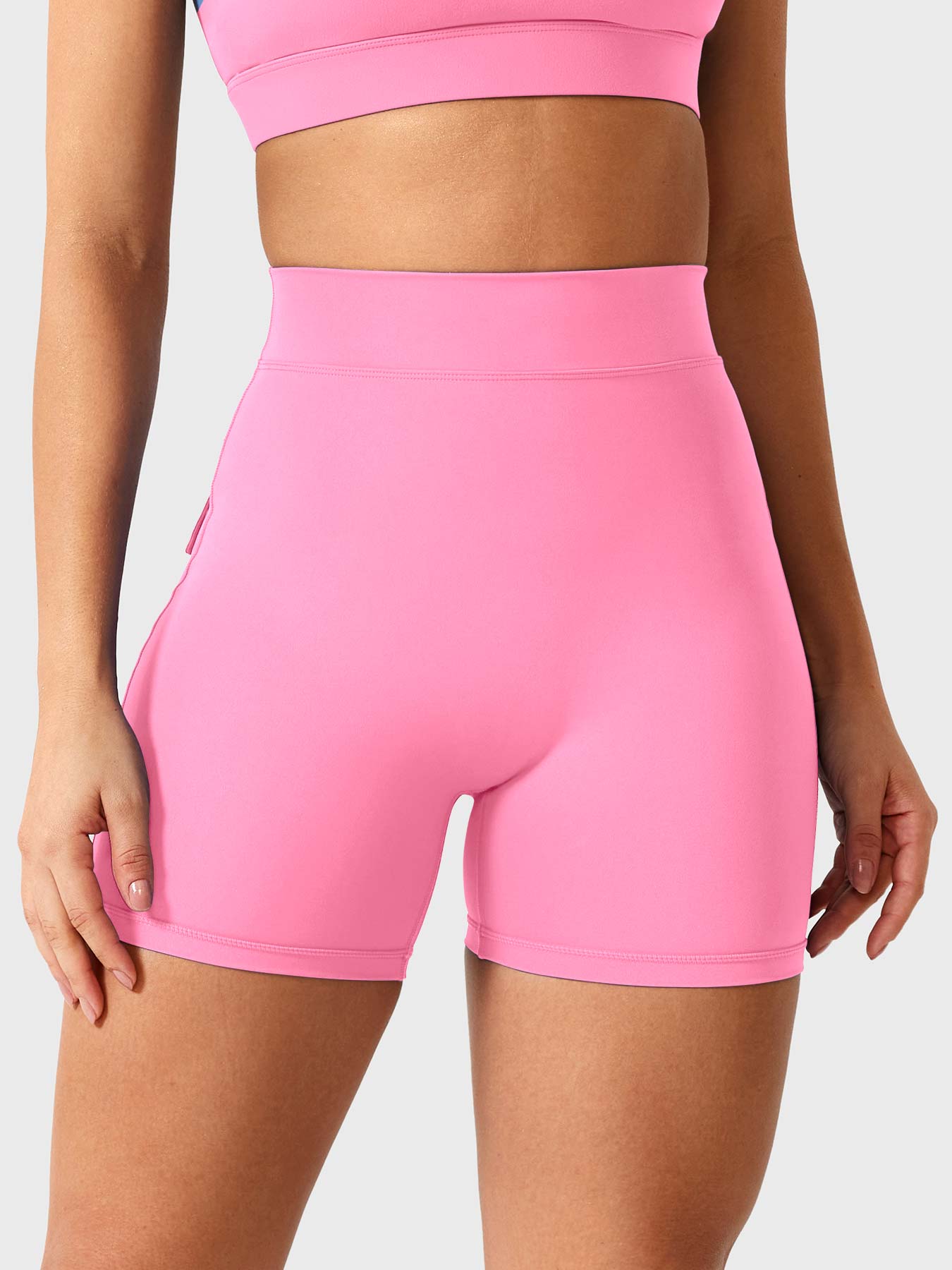 Kraftfit V-Back Charm Shorts