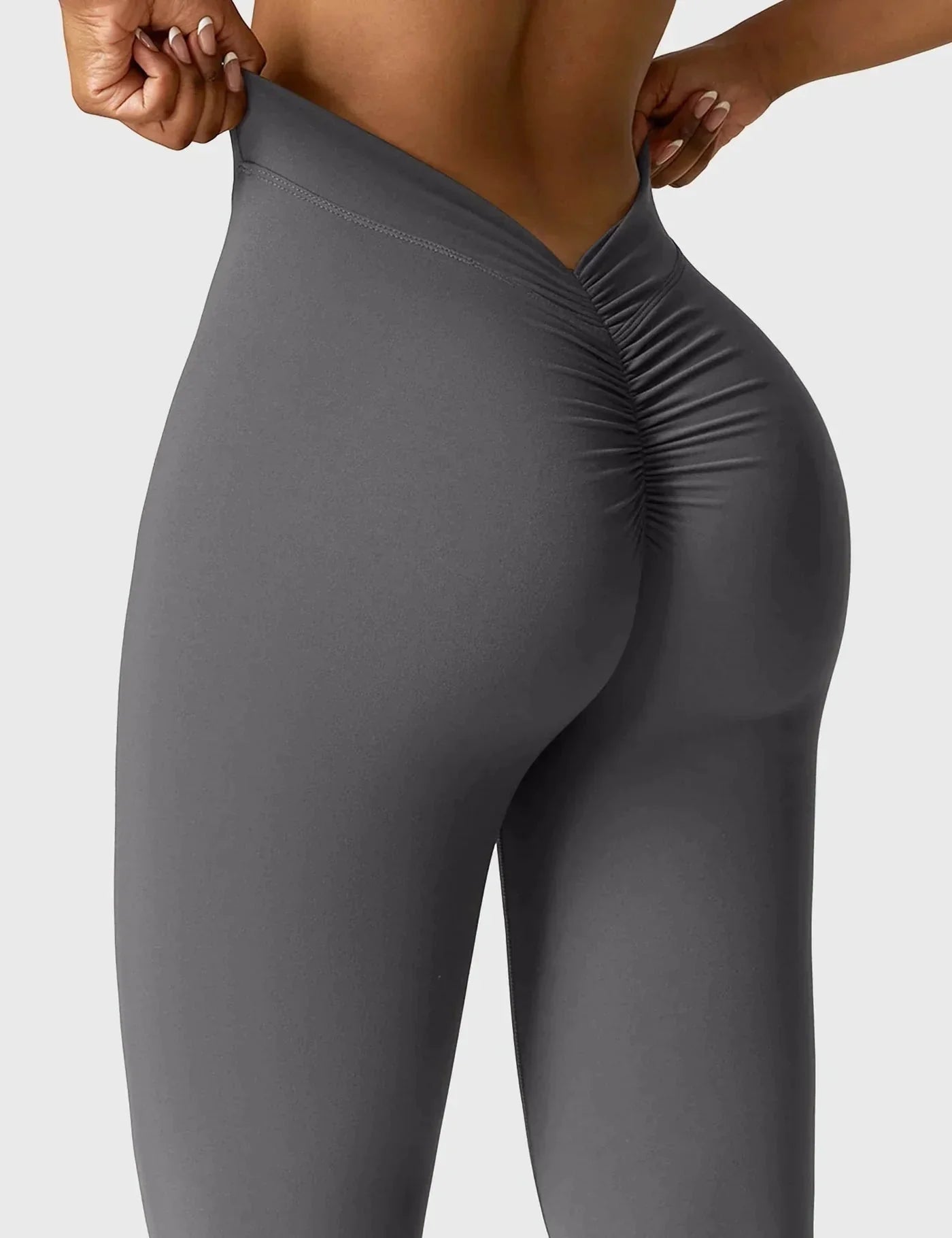 Leggings mit V-Rücken und Schlagseite